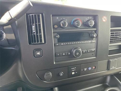 2023 GMC Savana 2500 Work Van