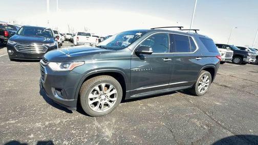 Graphite Metallic 2018 Chevrolet Traverse Premier