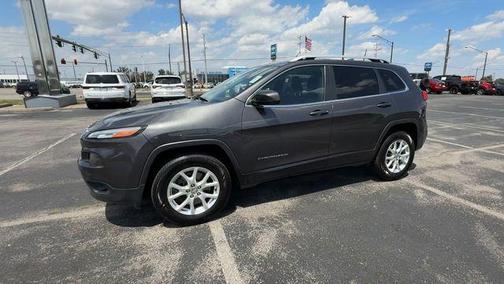 Granite Crystal Clearcoat Metallic 2017 Jeep Cherokee Latitude