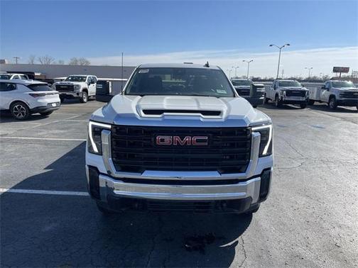 2024 GMC Sierra 2500 Pro