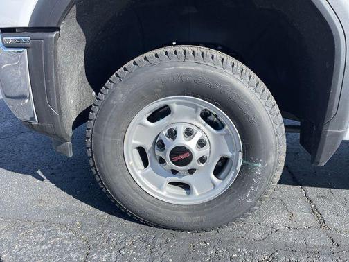 Summit White 2024 GMC Sierra 2500 Pro
