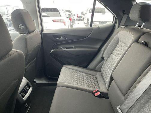 Mosaic Black Metallic 2024 Chevrolet Equinox LT