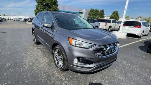 2022 Ford Edge Titanium