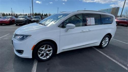 2019 Chrysler Pacifica Touring-L Plus