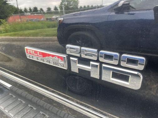Onyx Black 2015 GMC Sierra 2500 SLT