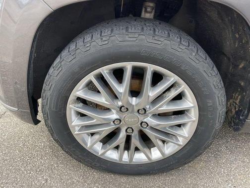 Granite Crystal Clearcoat Metallic 2018 Jeep Grand Cherokee Summit