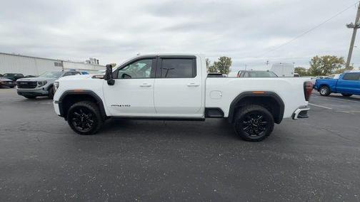 2024 GMC Sierra 2500 AT4