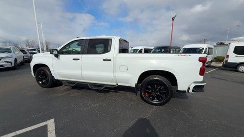 White 2022 Chevrolet Silverado 1500 Custom