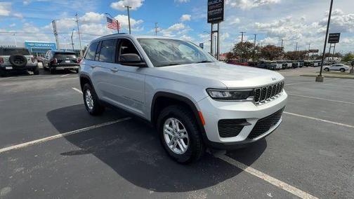 Silver Zynith 2023 Jeep Grand Cherokee Laredo