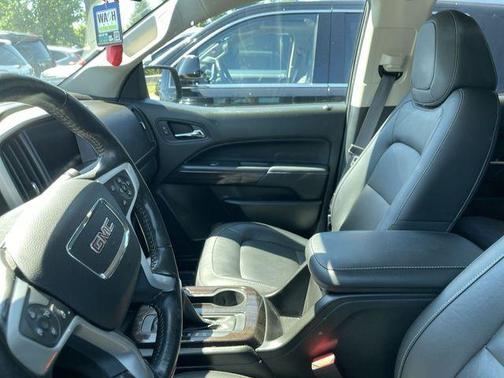 Onyx Black 2022 GMC Canyon Elevation