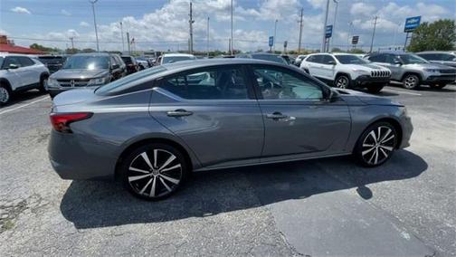 2021 Nissan Altima 2.5 SR