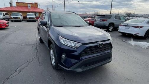 2020 Toyota RAV4 XLE