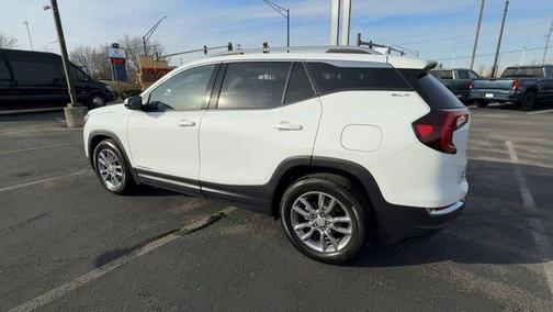 2022 GMC Terrain SLT