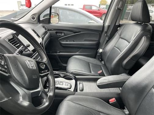 2019 Honda Pilot Touring 8-Passenger