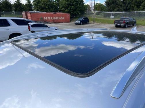 Radiant Silver Metallic 2017 Cadillac XT5 Luxury
