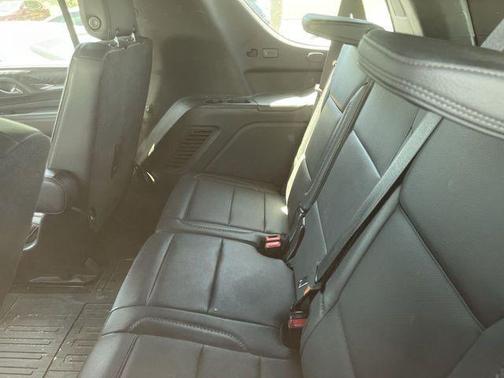 White Frost Tri-Coat 2023 GMC Yukon Denali