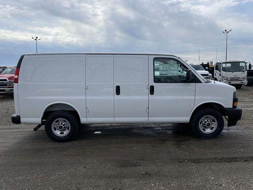 2024 GMC Savana 2500 Work Van