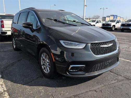 2021 Chrysler Pacifica Touring