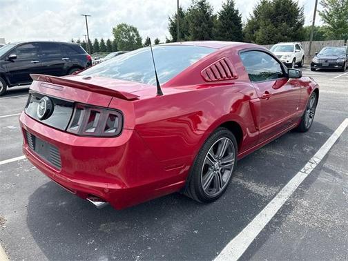 2013 Ford Mustang V6 Premium
