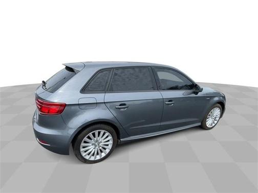 2017 Audi A3 e-tron 1.4T Premium