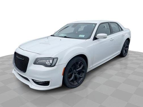 Bright White Clearcoat 2022 Chrysler 300 Touring L