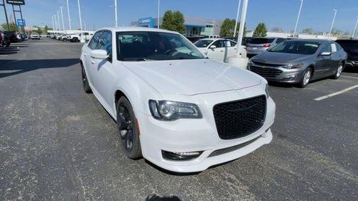 Bright White Clearcoat 2022 Chrysler 300 Touring L