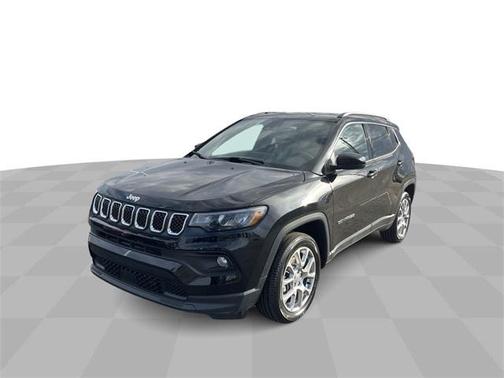 2023 Jeep Compass Latitude Lux