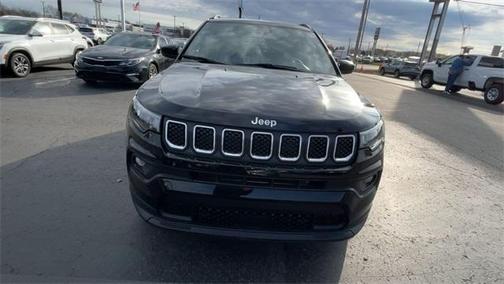 2023 Jeep Compass Latitude Lux