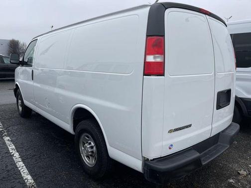 Summit White 2021 Chevrolet Express 2500 Work Van