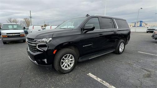 2023 Chevrolet Suburban LT