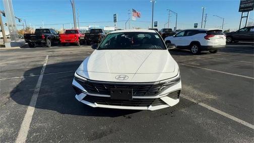 2025 Hyundai ELANTRA SEL Sport