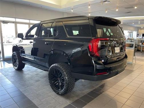 2025 GMC Yukon Elevation