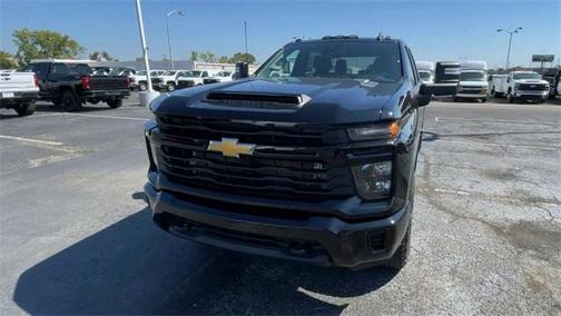 2024 Chevrolet Silverado 2500 Custom