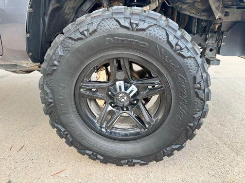 2019 Toyota Tacoma SR