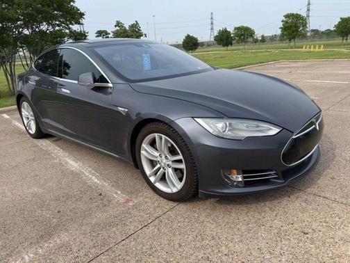 2015 Tesla Model S 85D