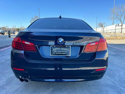 2015 BMW 528 528i Sedan 4D