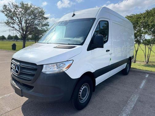2020 Mercedes-Benz Sprinter 2500 Standard Roof