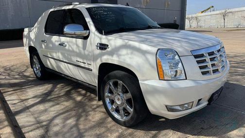 2013 Cadillac Escalade EXT Premium