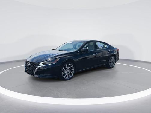Black 2024 Nissan Altima 2.5 SL