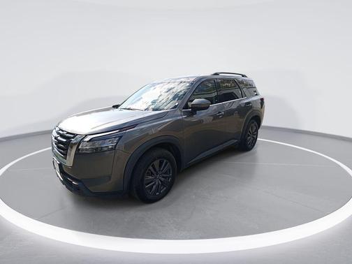 Gun Metallic 2022 Nissan Pathfinder SV