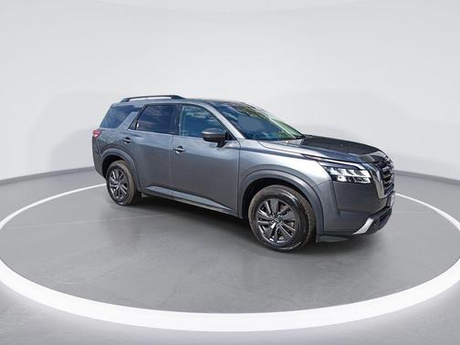 Gun Metallic 2022 Nissan Pathfinder SV