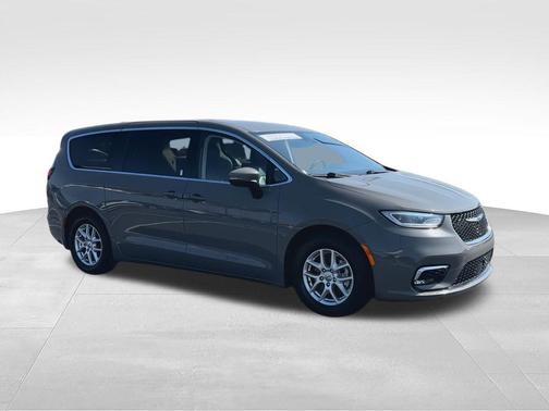 Ceramic Gray Clearcoat 2023 Chrysler Pacifica Touring-L