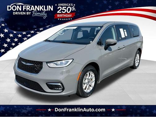 Ceramic Gray Clearcoat 2023 Chrysler Pacifica Touring-L