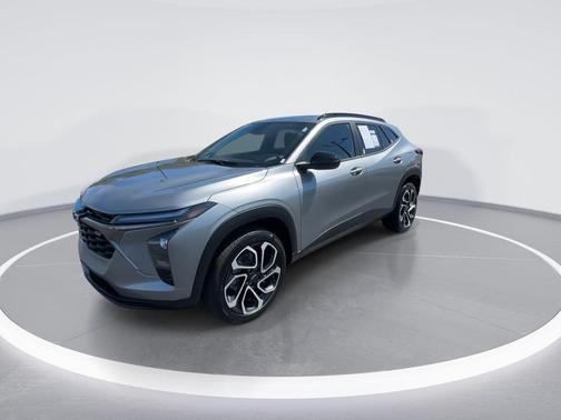 Gray 2025 Chevrolet Trax 2RS