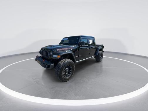 Black Clearcoat 2025 Jeep Gladiator Mojave