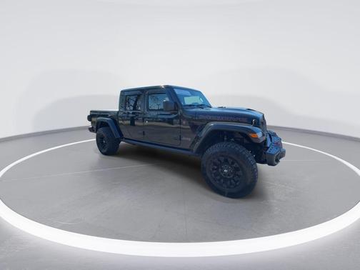 Black Clearcoat 2025 Jeep Gladiator Mojave