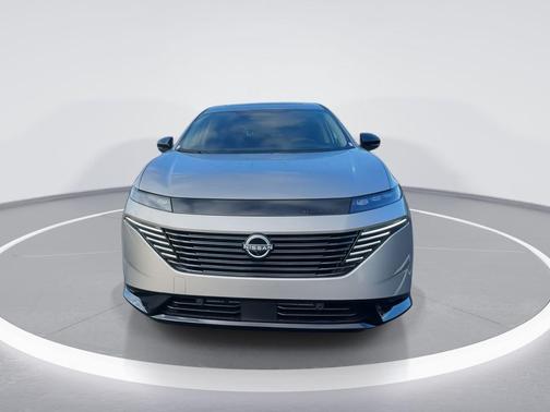Champagne Silve 2026 Nissan Murano Platinum