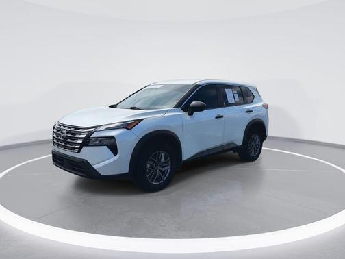 Everest White P 2024 Nissan Rogue S