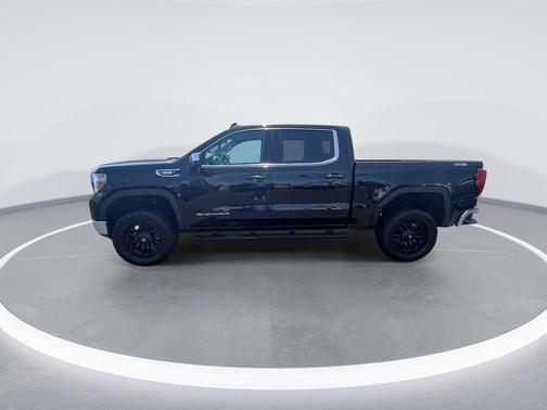 Black 2021 GMC Sierra 1500 SLE