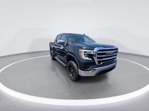 Black 2021 GMC Sierra 1500 SLE